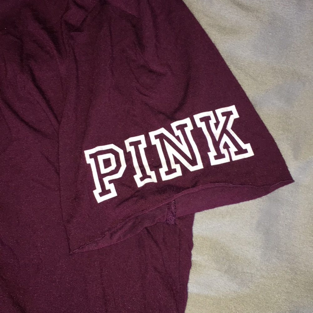 VS PINK v-neck